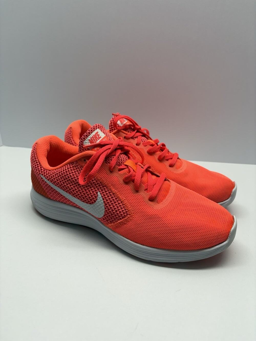 Nike Revolution 3 Women’s Size 10 Hyper Pink Coral Running Athletic Shoes